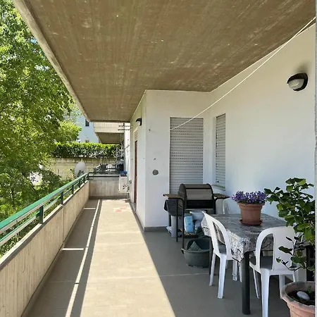 Casa Del - Spazioso Con Terrazzo E Giardino דירה *